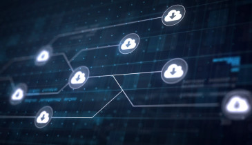 afbeelding van cloud iconen verbonden in een netwerk