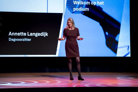 Dagvoorzitter Annette Langedijk