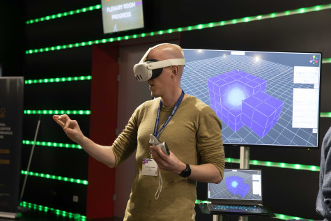 VR glasses demonstration