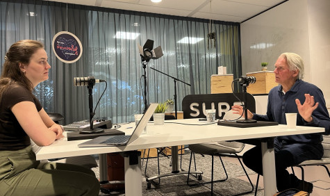 podcastopname in de SURFstudio met Eva van Dam en Jan Haarhuis