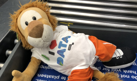 Mascotte Ed tijdens studiereis Studiedata 2019