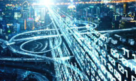 futuristisch beeld van stad met code eroverheen geprojecteerd