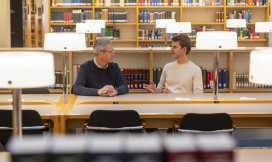 Enno Meijers en David de Boer in de KB