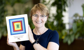 Anita Polderdijk-Rijntjes met de Security & Privacy Award