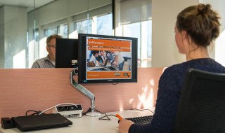 SURF-bureau medewerkers aan het werk