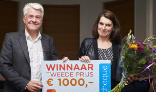 Winnaar Daphne Riksen Schrijfprijs Elyn Doornenbal