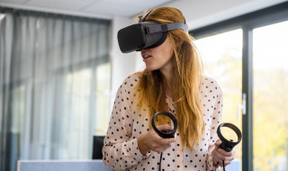 woman with vr glasses