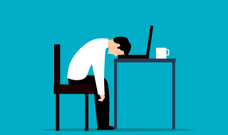 Illustratie van een medewerker met zijn hoofd op zijn laptop