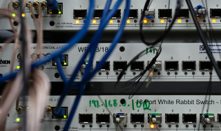 Port White Rabbit Switch for Time&Frequency