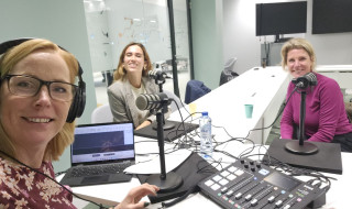 podcastopname met Estella Griffioenmet Sam Neijman en Meike Kerkhofs-Welkenhuizen