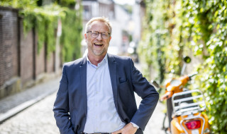 Portret Jan-Tjitte Meindersma buiten