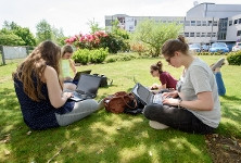 Vrouwen met laptop