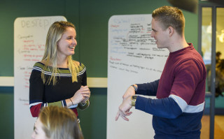 Studenten in gesprek
