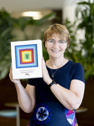 Anita Polderdijk-Rijntjes met de Security & Privacy Award